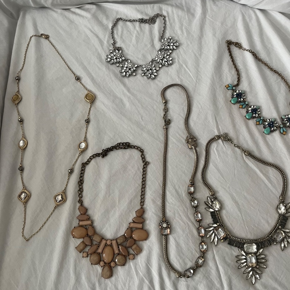 Statement necklaces - Picture 2 of 3